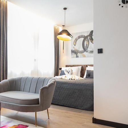 Apartmani Mozart-Centar Virovitica Eksteriør billede