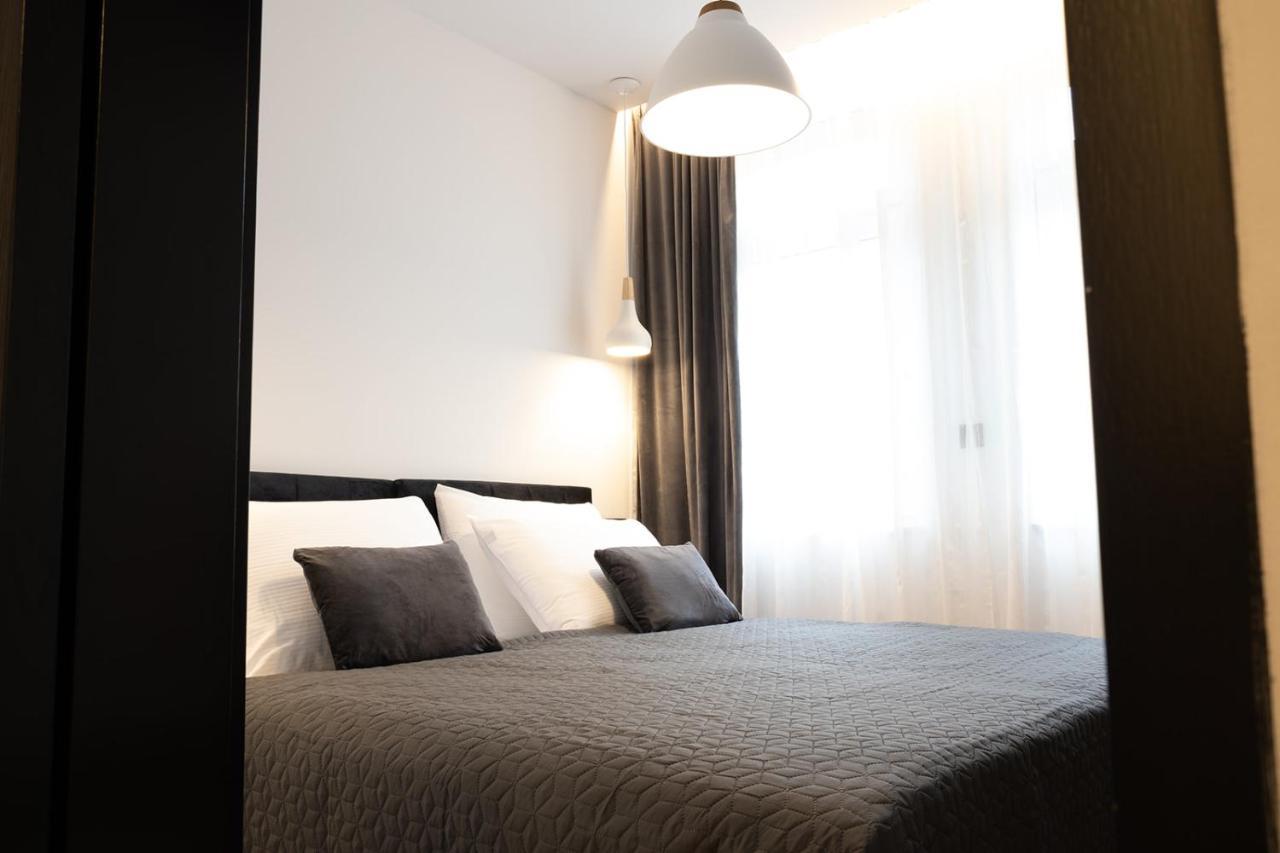 Apartmani Mozart-Centar Virovitica Eksteriør billede