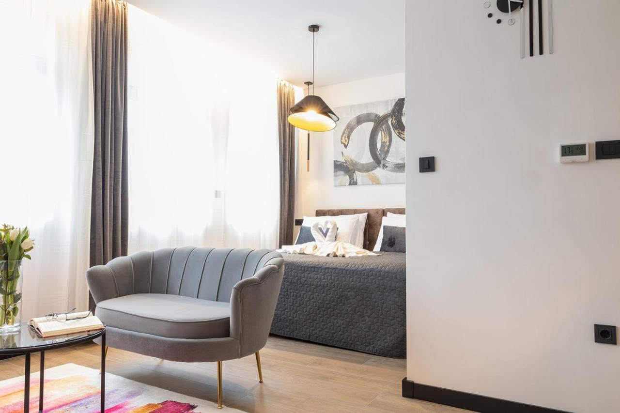 Apartmani Mozart-Centar Virovitica Eksteriør billede